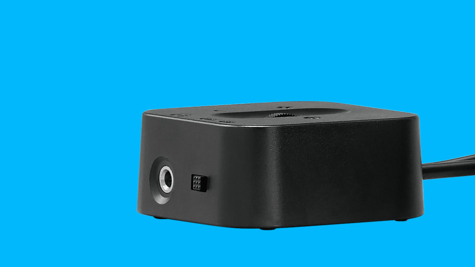 Loa logitech Z213 Các nút điều khiển đơn giản